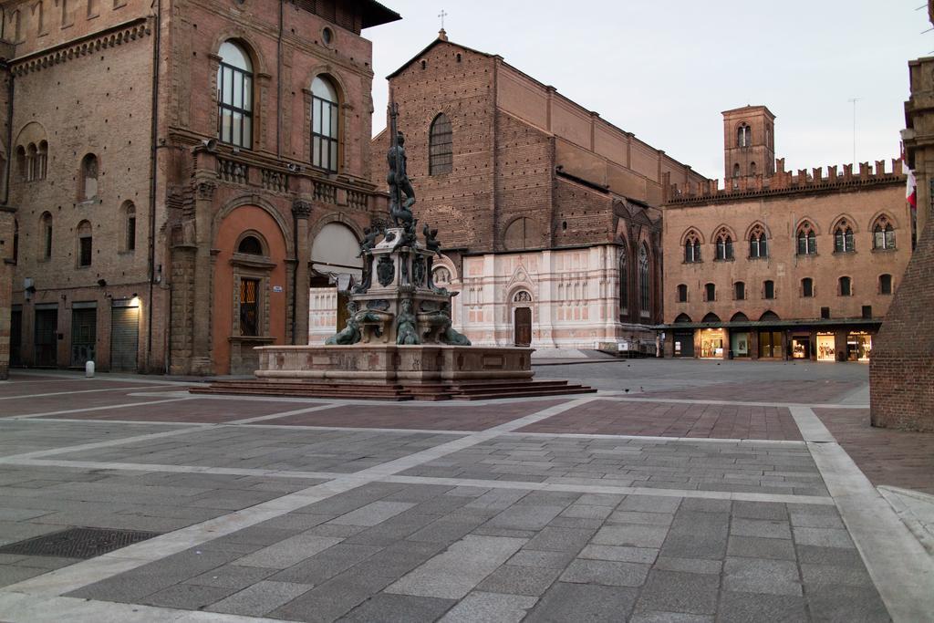 Casa Isolani Luxury Rooms Piazza Maggiore بولونيا المظهر الخارجي الصورة