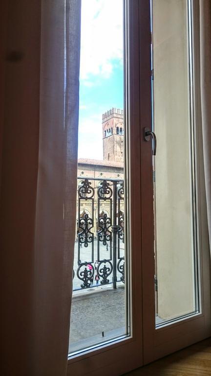 Casa Isolani Luxury Rooms Piazza Maggiore بولونيا المظهر الخارجي الصورة