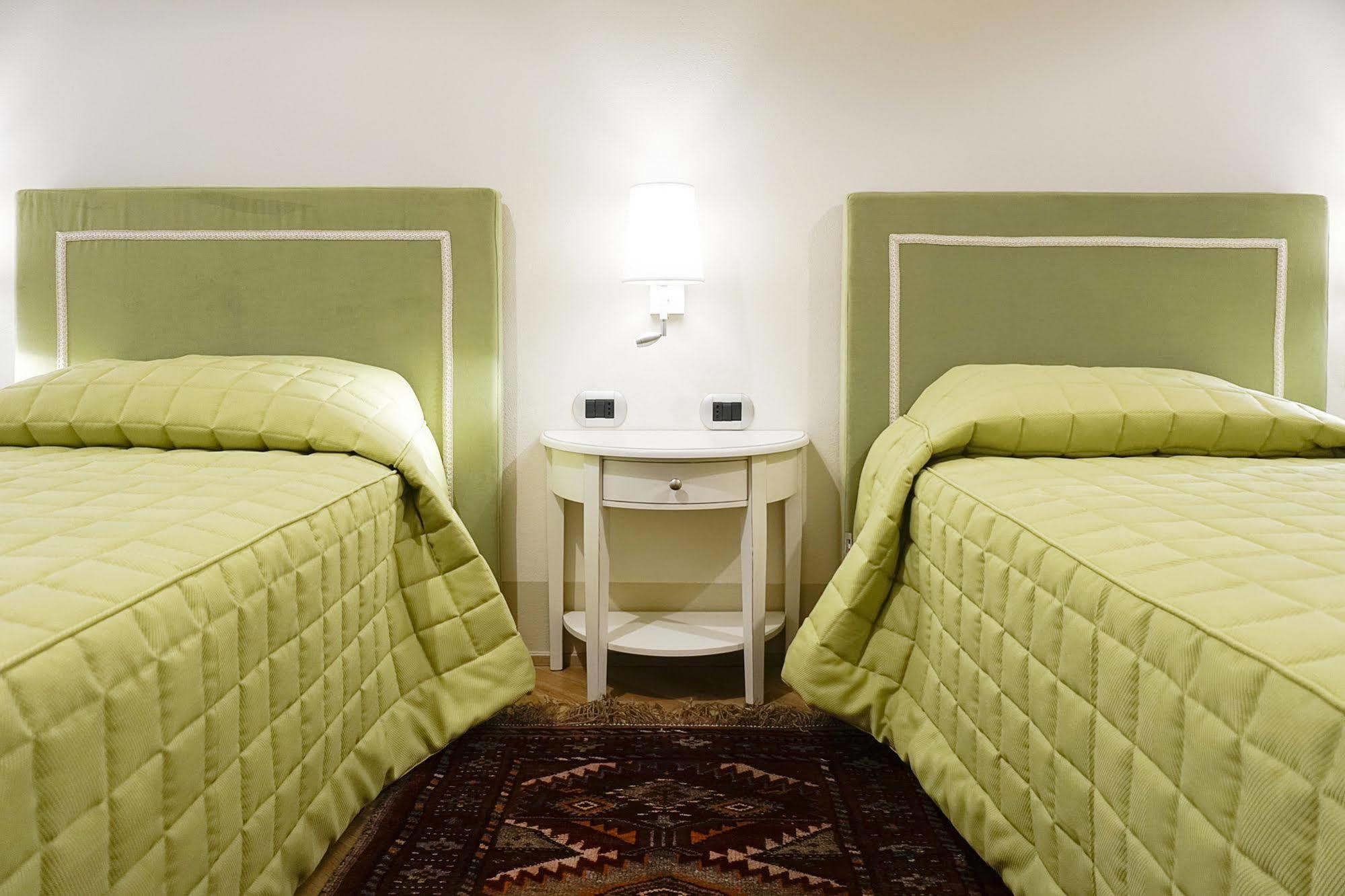 Casa Isolani Luxury Rooms Piazza Maggiore بولونيا المظهر الخارجي الصورة