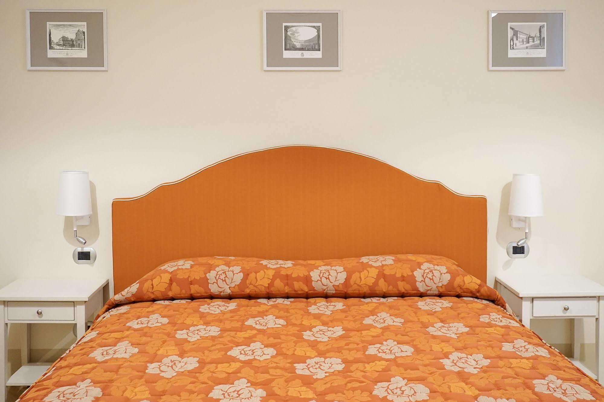 Casa Isolani Luxury Rooms Piazza Maggiore بولونيا المظهر الخارجي الصورة